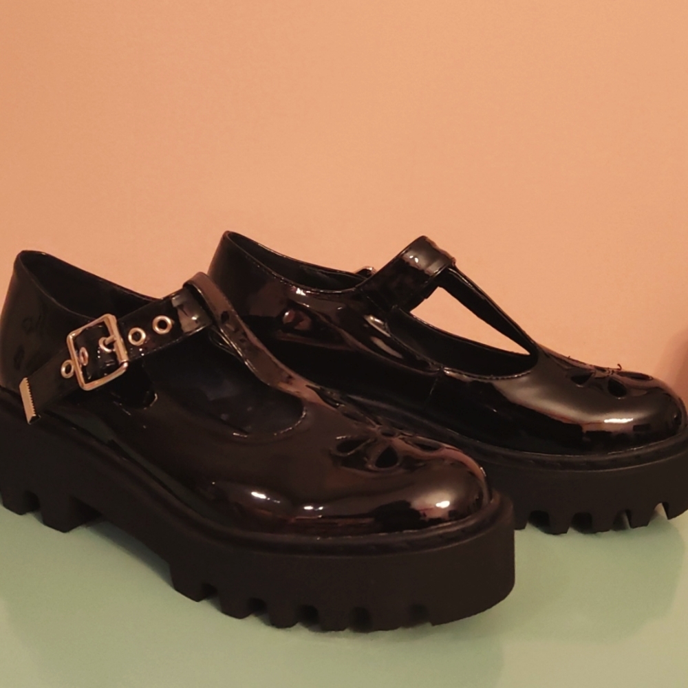 Mary Jane style shoes